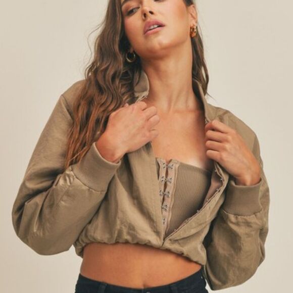 **Sellimg Fast ⭐️MABLE Cropped Or Not Two Way Jacket in Mocha Sz Sm Md - Picture 4 of 9